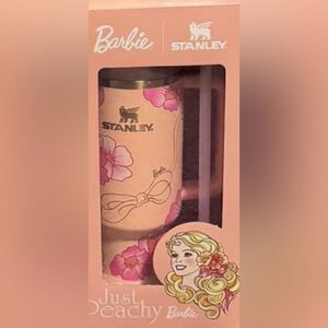 Barbie x Stanley ‘80s Peaches ‘N Cream 40 oz Quencher